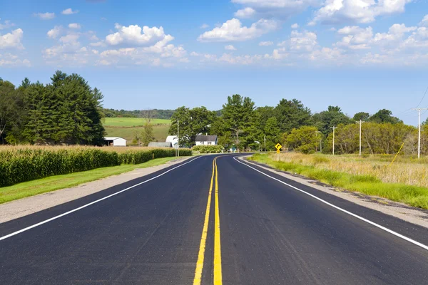 Countryside Road With Blue Sky — Stock Photo, Image