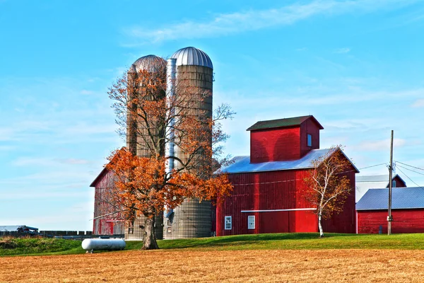 Traditional American Red Barn — Stock Photo, Image