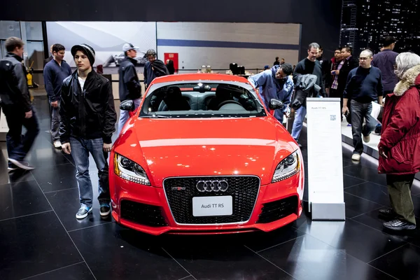 Chicago - Feb 16: The Audi Tt Rs på displayen på 2013 Chicago — Stockfoto