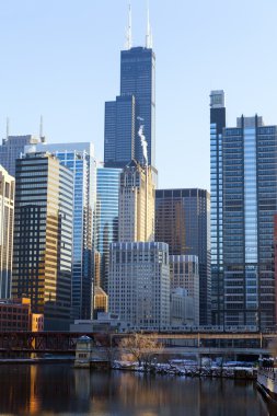 Chicago alacakaranlıkta manzarası