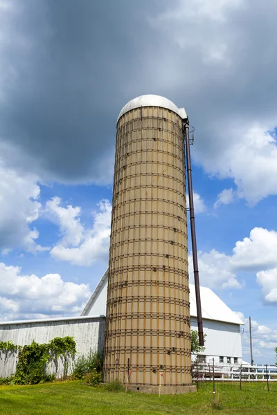 Traditionella amerikanska silos — Stockfoto