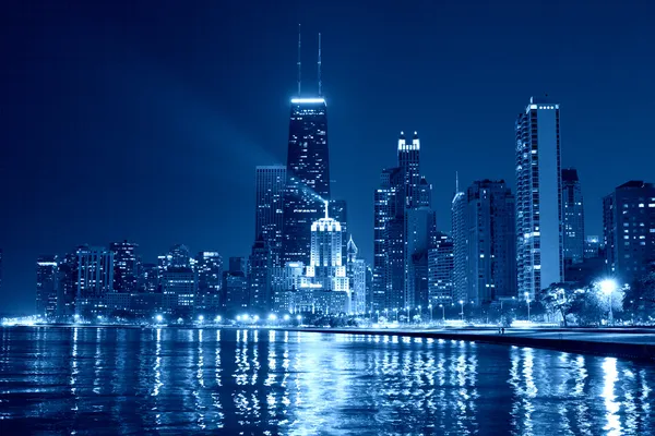 Chicago Skyline à noite — Fotografia de Stock