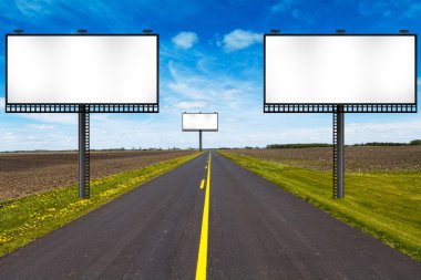 ülke yolda billboard