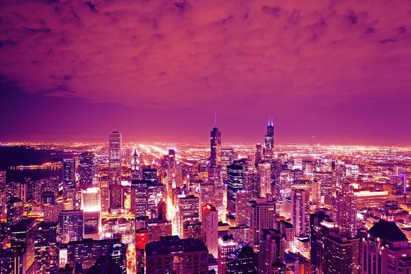 Chicago skyline in de nacht — Stockfoto