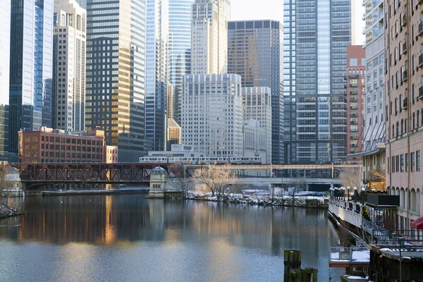 Скайлайн в центре Чикаго — стоковое фото