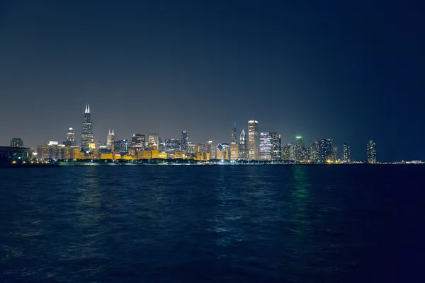 Chicago Downtown Skyline di notte — Foto Stock