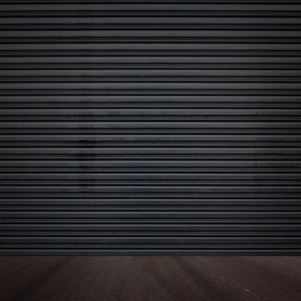 グランジ ガレージのドアのデザイン — ストック写真