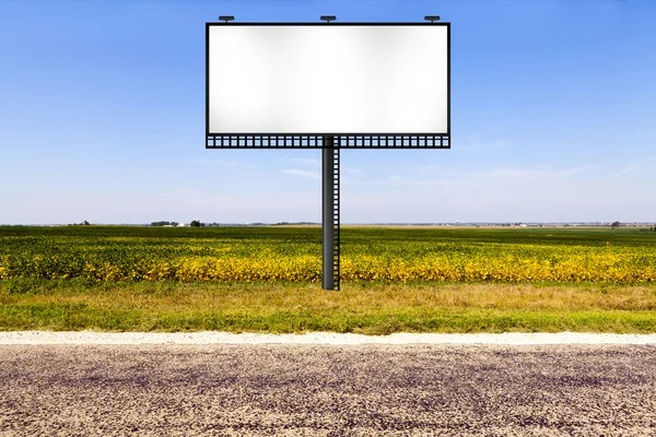 Большой рекламный билборд — стоковое фото