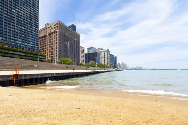 Stadtpromenade und Strand — Stockfoto