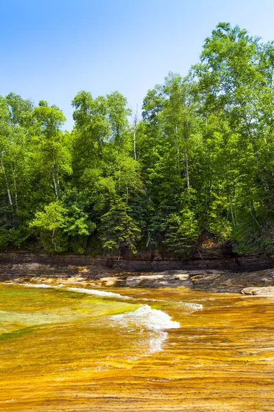 Obere Halbinsel (im Bild Felsen nationales Seeufer) - michigan, — Stockfoto