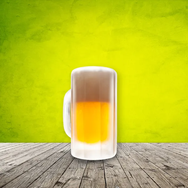 Bière fraîche et froide en pinte réfrigérée — Photo
