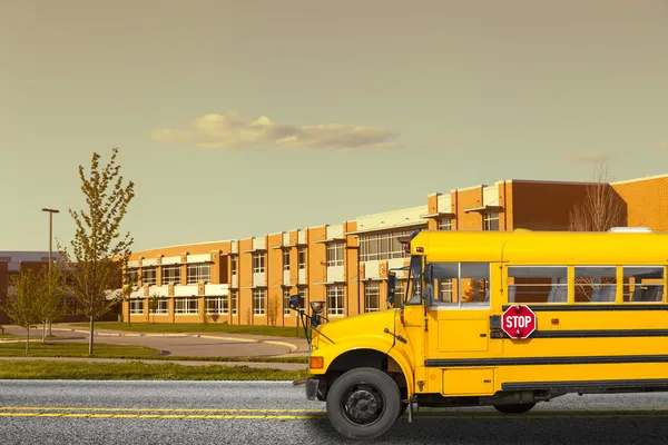 Autobús escolar — Foto de Stock