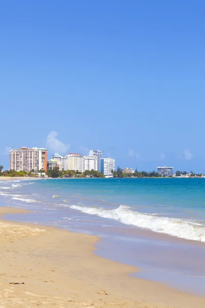 Красивый пляж в Сан Хуане, Пуэрто-Рико — стоковое фото
