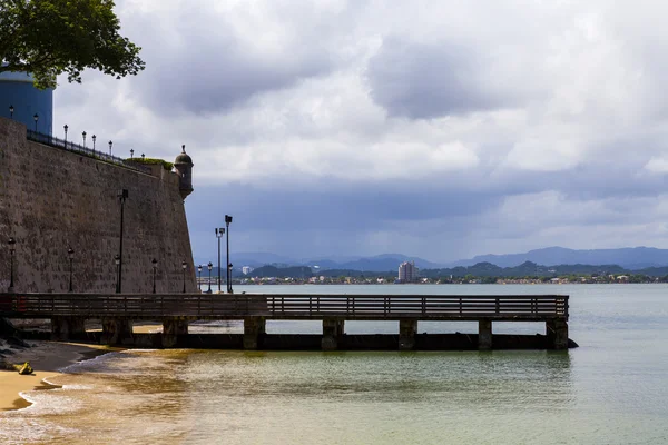 Molo di legno a San Juan — Foto Stock