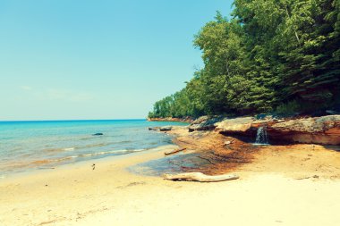 üst Yarımadası beach