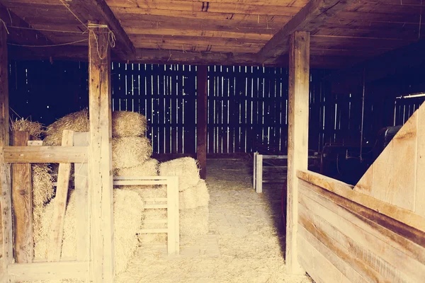 Old barn — Stock Photo, Image