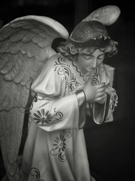 Античный ангел — стоковое фото
