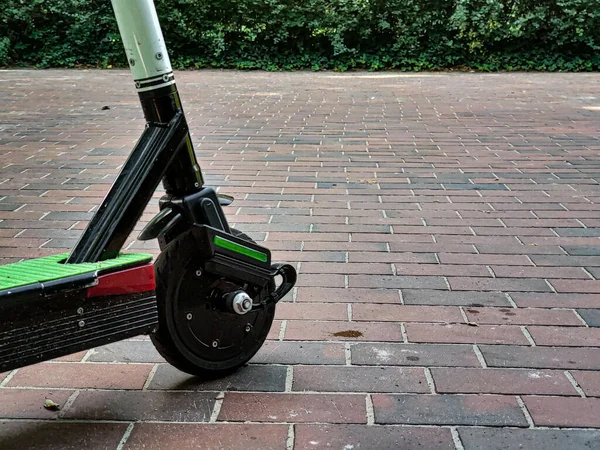 Eco Friendly Rental Electric Scooter Bike Vehicle Standing Track Way — Stockfoto