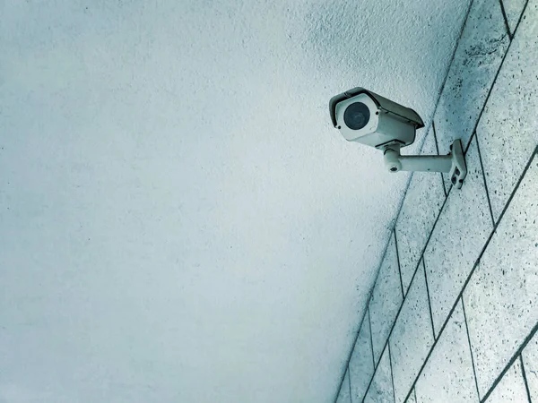 Cctv Kamera Güvenlik Sistemi Üzerinde Ofis Binası — Stok fotoğraf