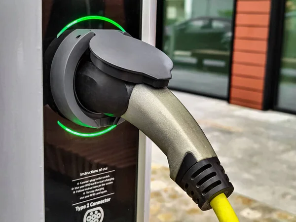 Eco Electric Car Charging Battery Energy Power Station — Fotografia de Stock