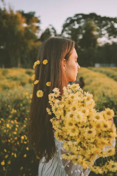 Young Attractive Woman Having Fun Yellow Flower Field Chiang Mai — Stock Photo, Image