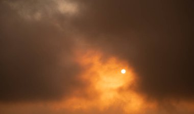 Doi Inthanon Ulusal Parkı Tayland 'da şafak vakti