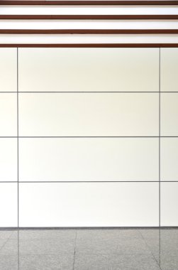 beyaz duvar granit döşeme ile