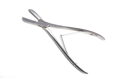 Cerrahi aletler izole