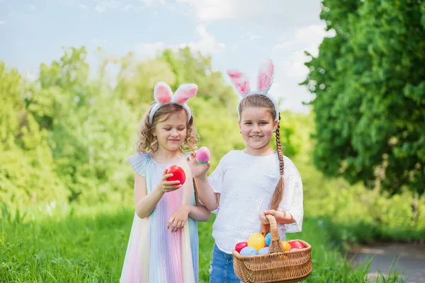 부활절 2015 Group Children Wearing Bunny Ears Running Pick Colorful — 스톡 사진