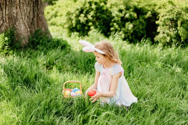 Easter Egg Hunt Girl Child Wearing Bunny Ears Running Pick — Stock Photo, Image