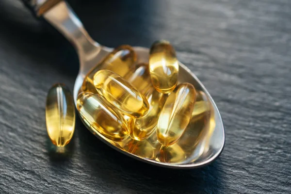 Omega-3-Vitamine in Nahaufnahme. — Stockfoto