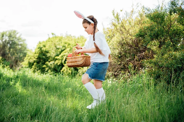 Easter Egg Hunt Girl Child Wearing Bunny Ears Running Pick — Stock Photo, Image