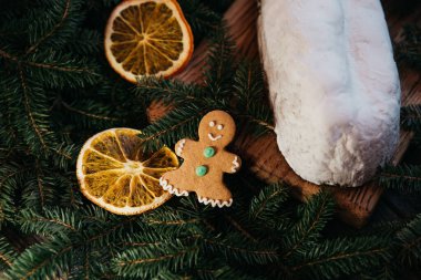 Ahşap arka planda Noel çalıntısı. Xmas için pişirme