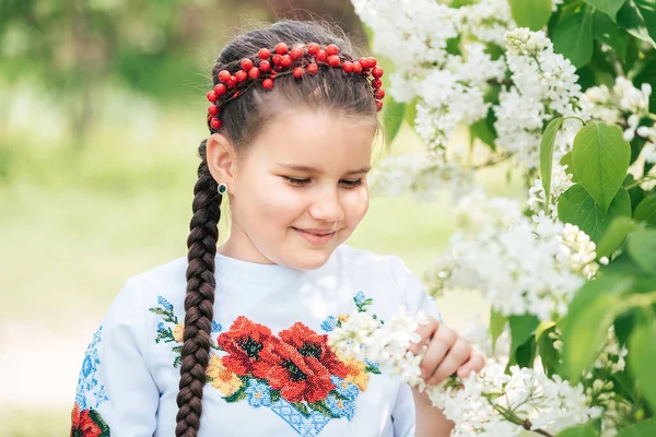 Vyshyvanka day. Child in traditional embroidery. Ukraines Constitution day. — Stock Photo, Image