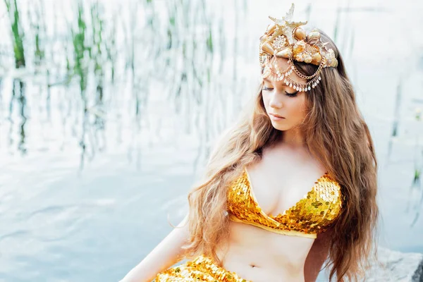 Fantezi kadın gerçek deniz kızı efsanesi..