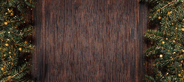 Boże Narodzenie drewniane rustykalne tło z jodły. — Zdjęcie stockowe