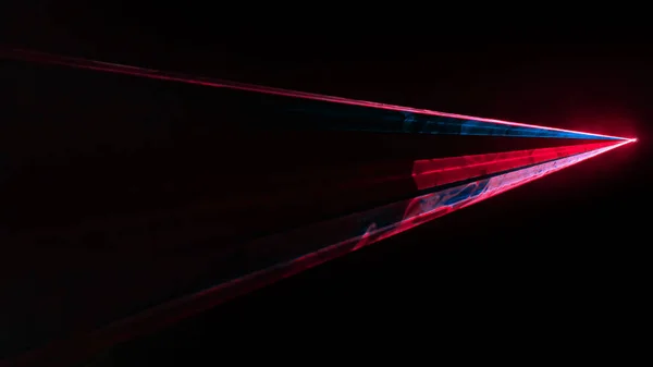Σόου Φώτα Ντίσκο Τριγωνικό Laser Έντονα Κόκκινα Και Μπλε Χρώματα — Φωτογραφία Αρχείου