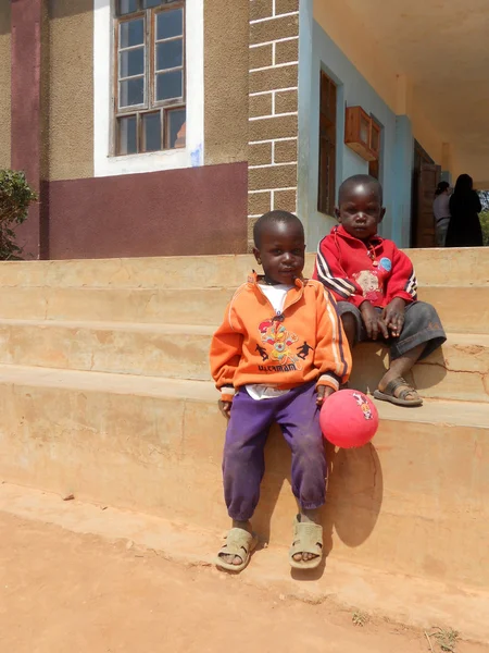 Sonrisa para África 291 - Momentos de la vida cotidiana del niño africano — Foto de Stock