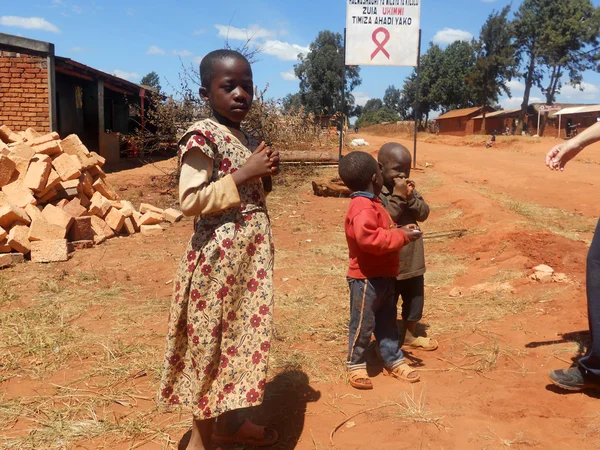 Sonrisa para África 044 - Momentos de la vida cotidiana del niño africano —  Fotos de Stock