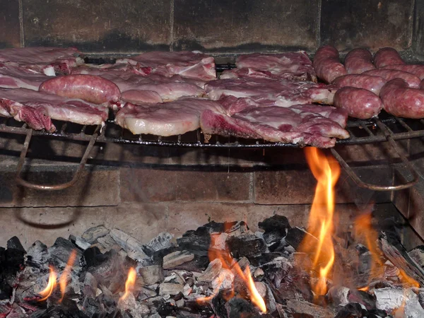 Fleisch vom Grill — Stockfoto