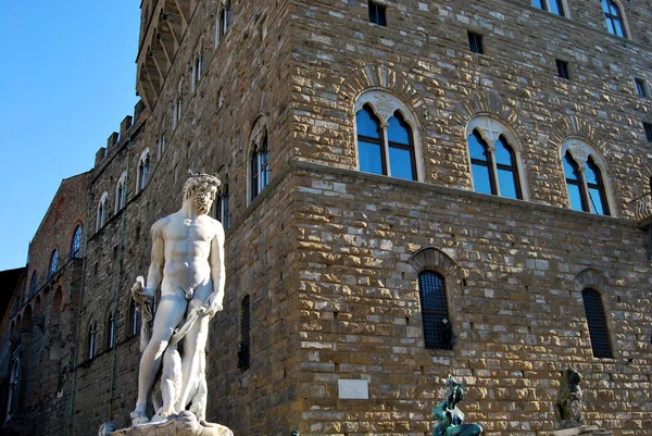 Palazzo della 米开朗基罗和雕像海王星-佛罗伦萨-意大利 — 图库照片