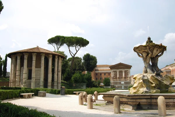 Miasto Rzym - ogród w świątyni Westy — Zdjęcie stockowe