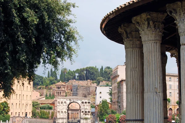 Cidade de Roma - O Templo de Vesta — Fotografia de Stock