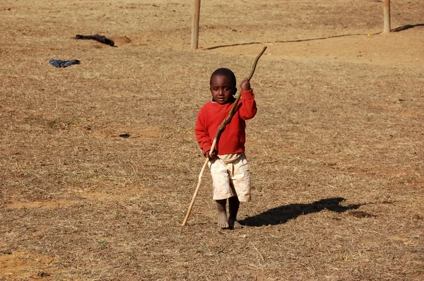 Africa -Tanzania - Village Pomerini - august 2013 - The Franciscan Mission for Humanitarian Aid — Stock Photo, Image