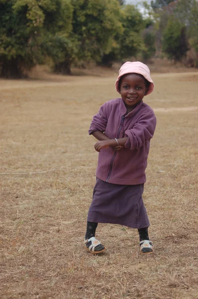 La mirada de África en los rostros de los niños - Village Pomerini - Tanzania - Agosto 2013 —  Fotos de Stock