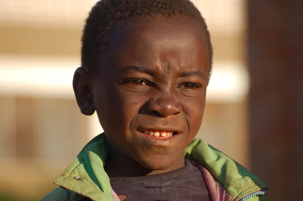 La mirada de África en los rostros de los niños - Village Pomerini - Tanzania - Agosto 2013  - — Foto de Stock