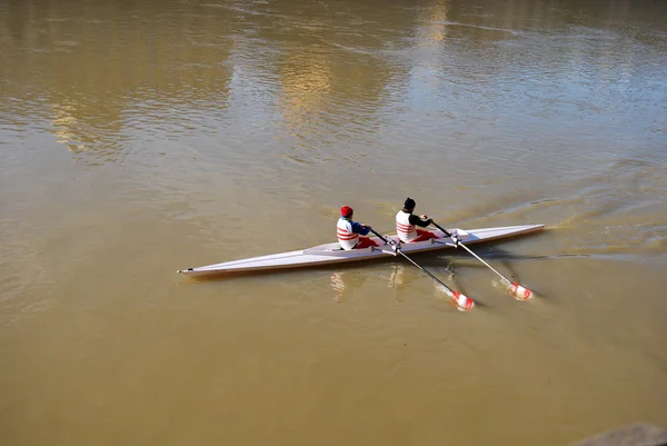 Opleiding kanoën op de rivier — Stockfoto