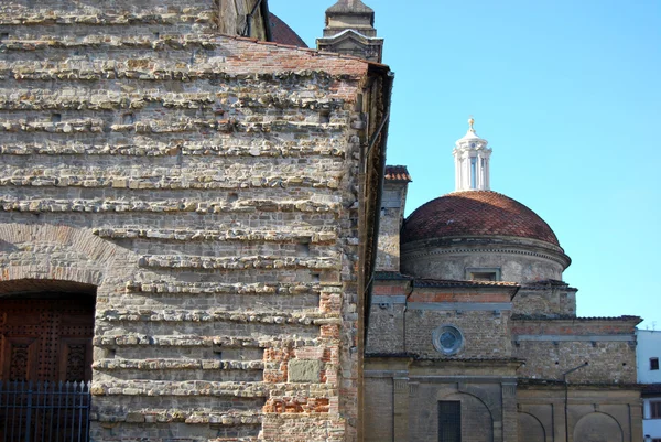 Firenzével - San Lorenzo templom - Toszkána - Olaszország — Stock Fotó