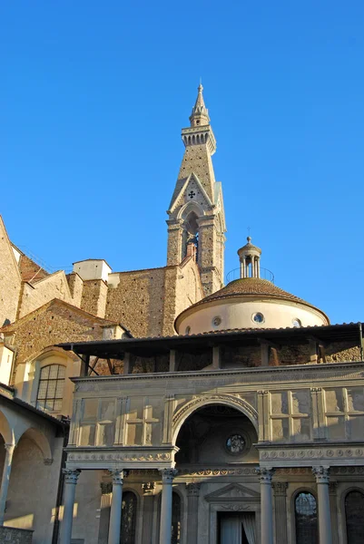 Claustro da Basílica de Santa Croce em Florença - Itália — Fotografia de Stock