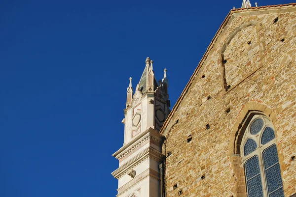 Klášterní baziliky santa croce ve Florencii - Itálie — Stock fotografie